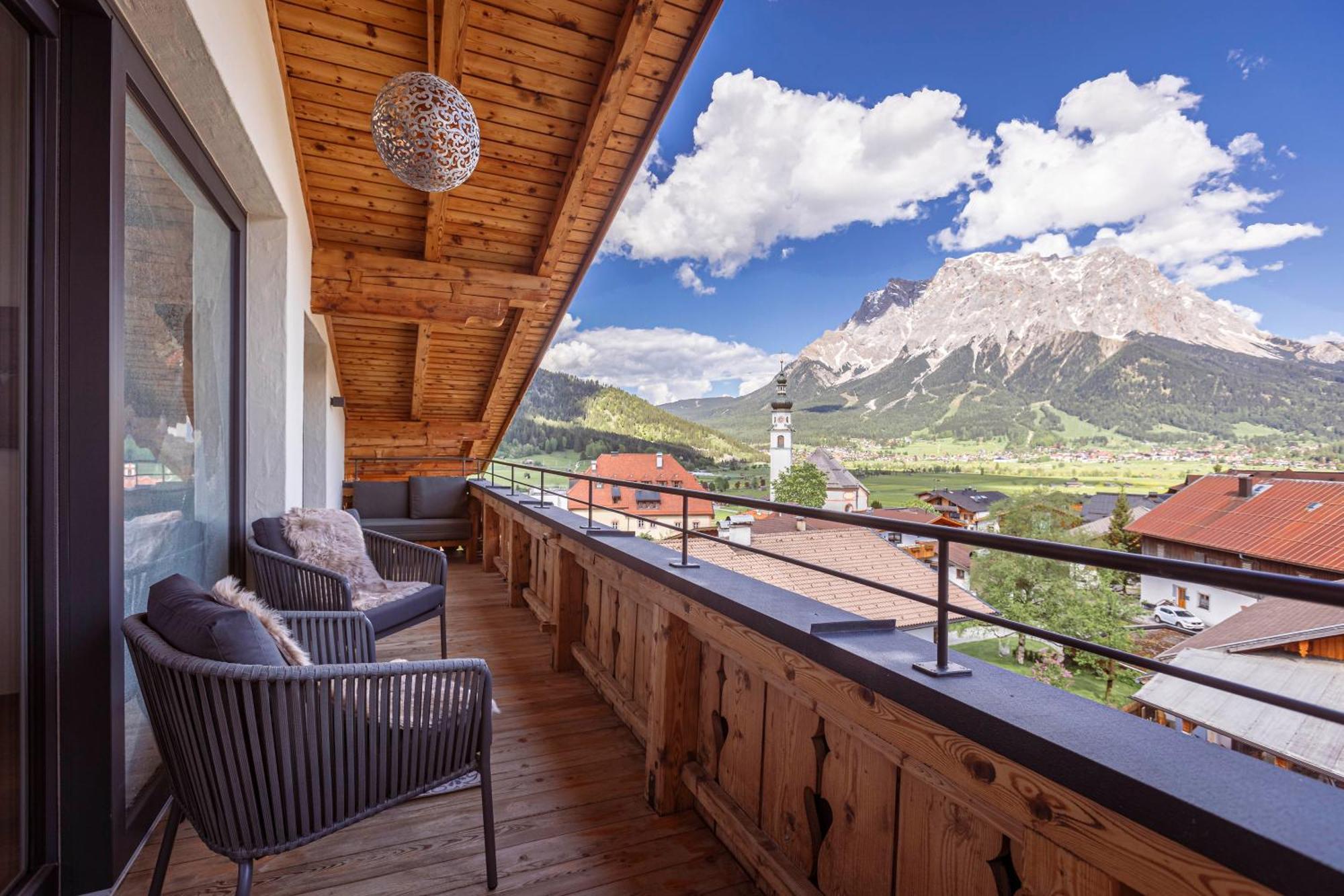 Zugspitz By Alps Lermoos