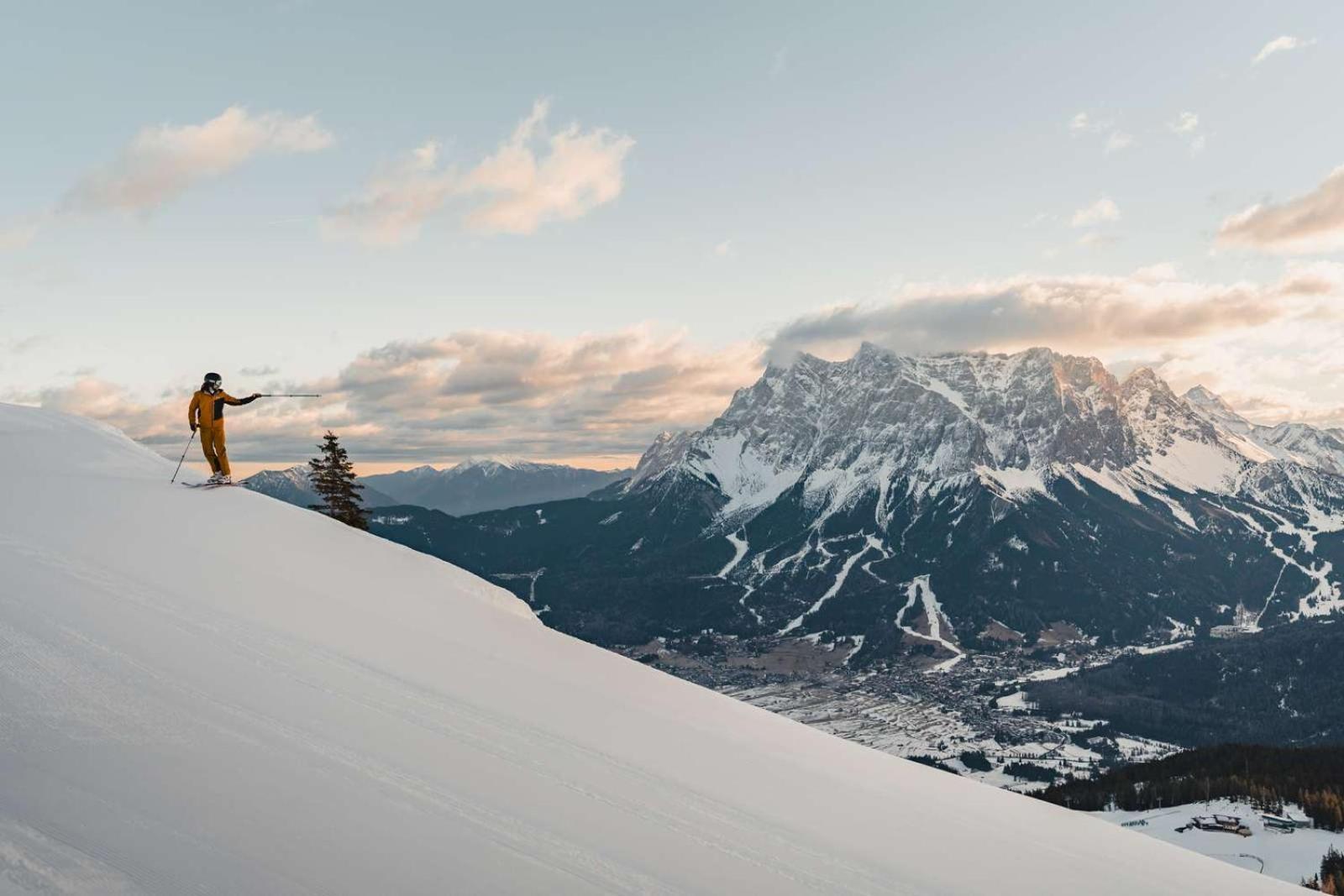 Zugspitz By Alps * Lermoos
